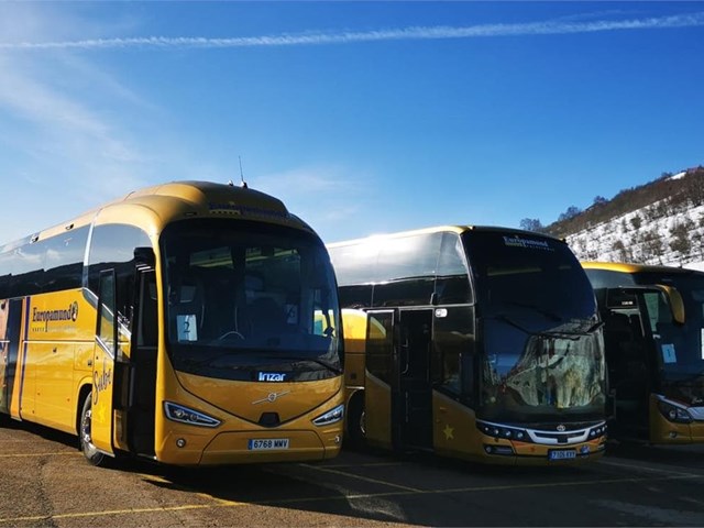 Apuesta por nuestros autobuses en alquiler para una excursión a la nieve