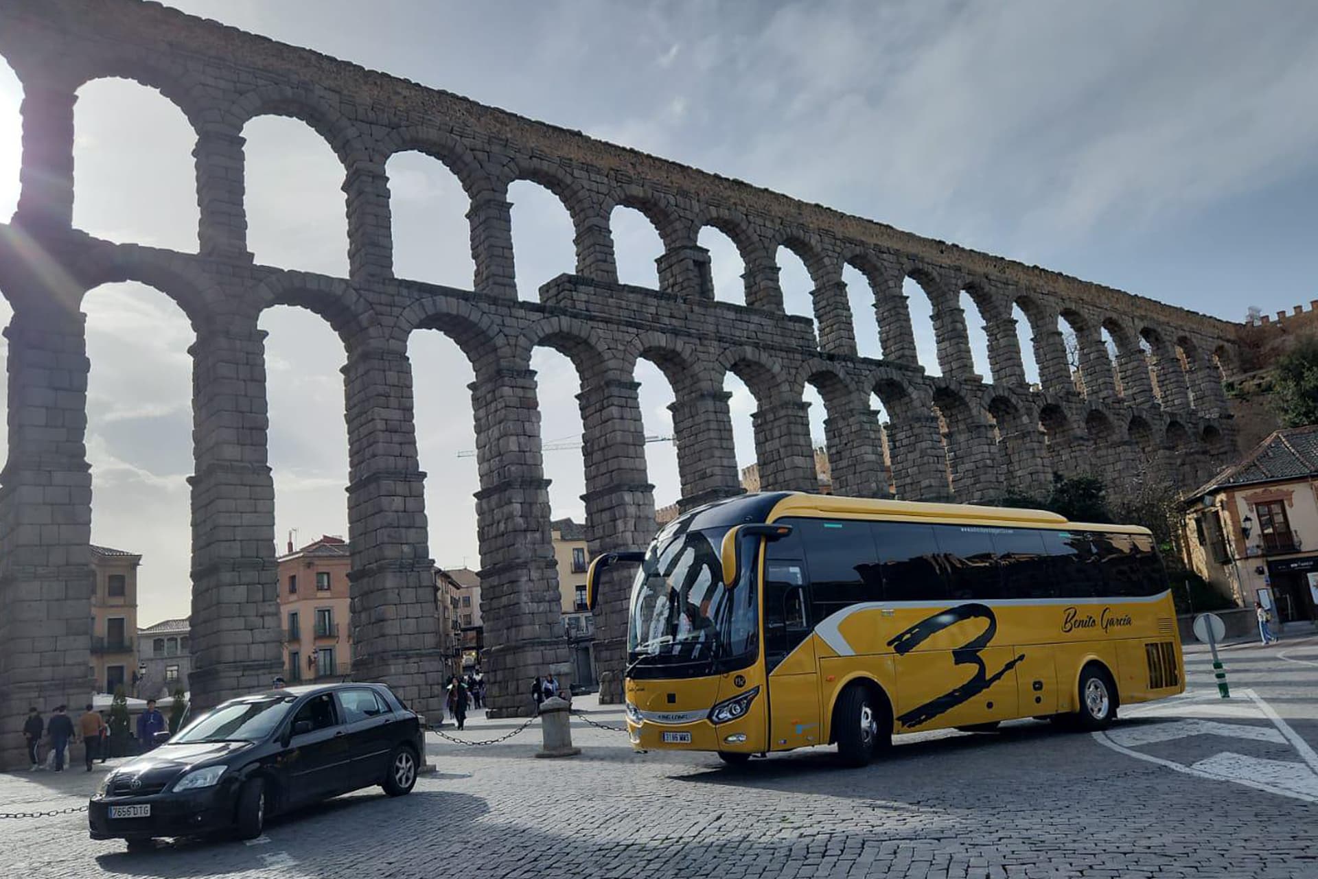 Autocares Benito Garcia, alquiler autobuses en Pontevedra.