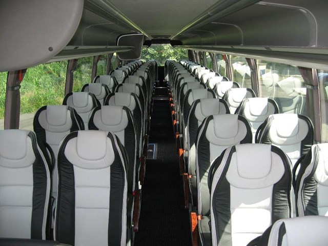 Nuestros  autocares a su disposición